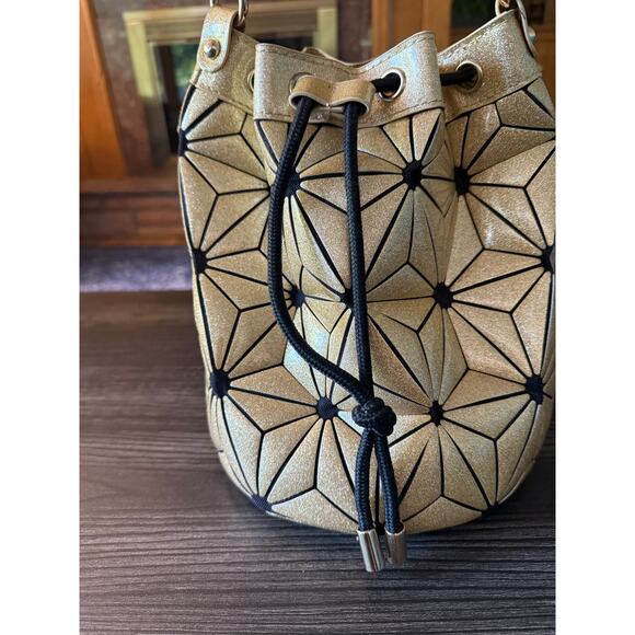 Designer IM Geometric Fashion Top Handle Bucket Bag - Picture 4 of 8